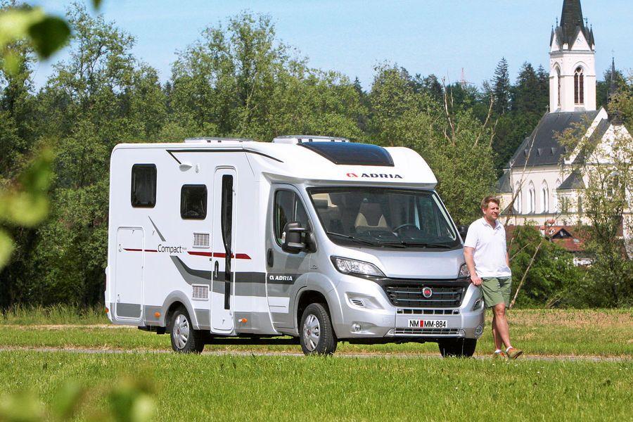  Adria Compact 2015 года  (фото 1 из 7)
